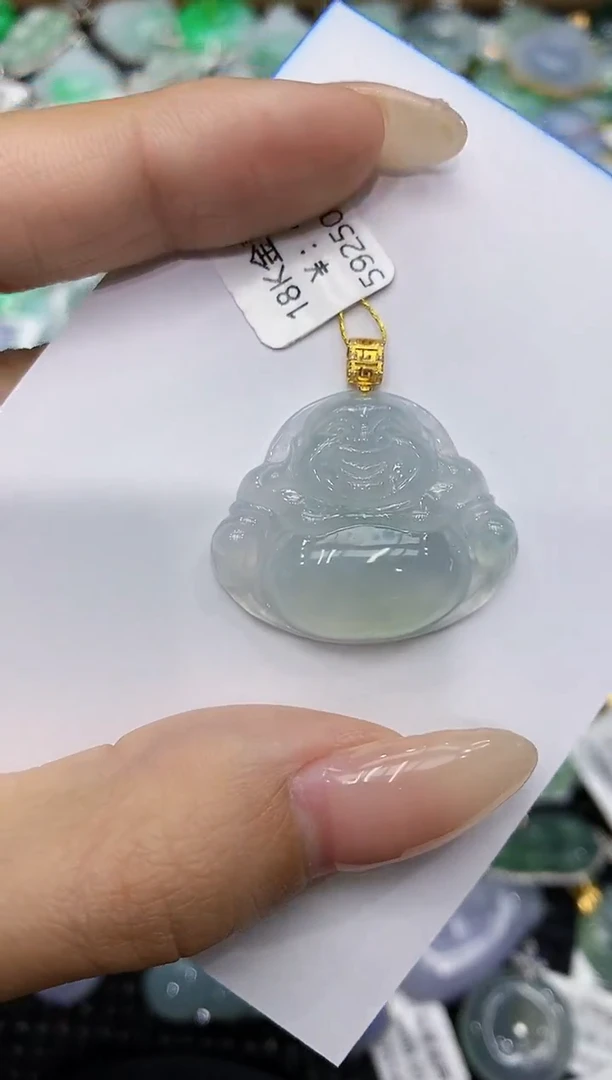 翡翠18K金镶嵌颈饰111111111111