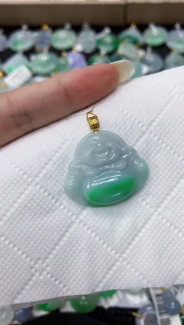 颈饰18K金镶嵌翡翠11111111111