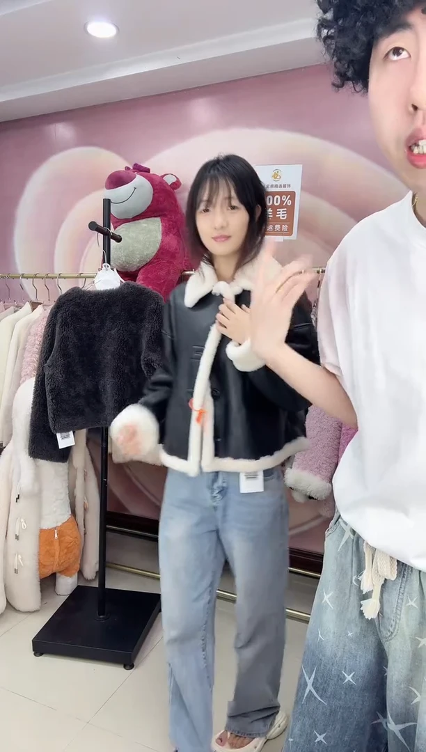 100%羊毛外套福利吖