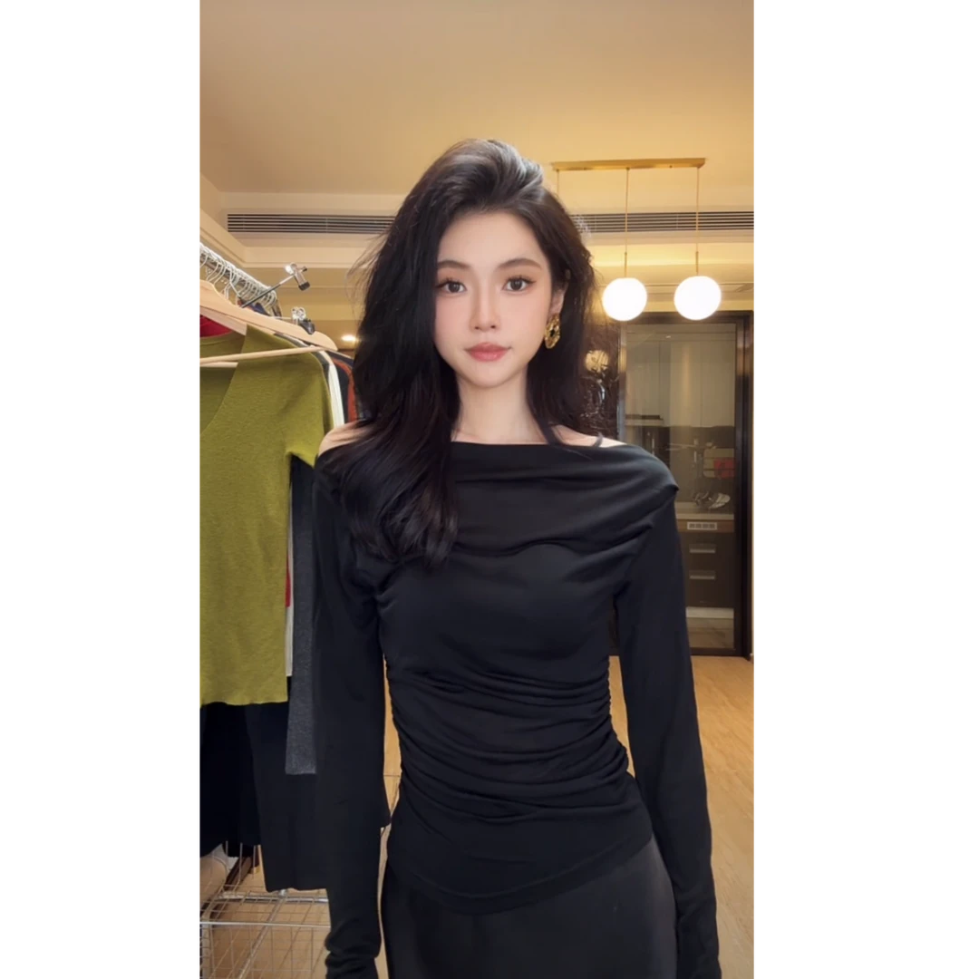 ZOUYASHIFA  黑色设计感长袖T恤 YSA8824