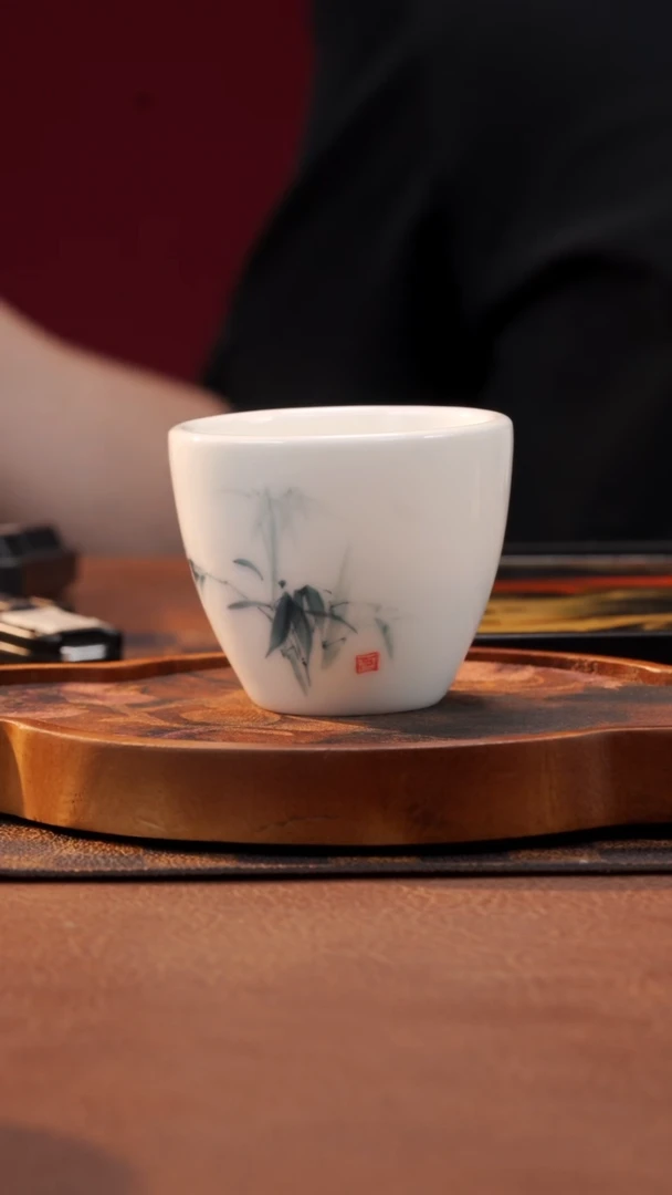 竹子主人杯--何白就是中国白---