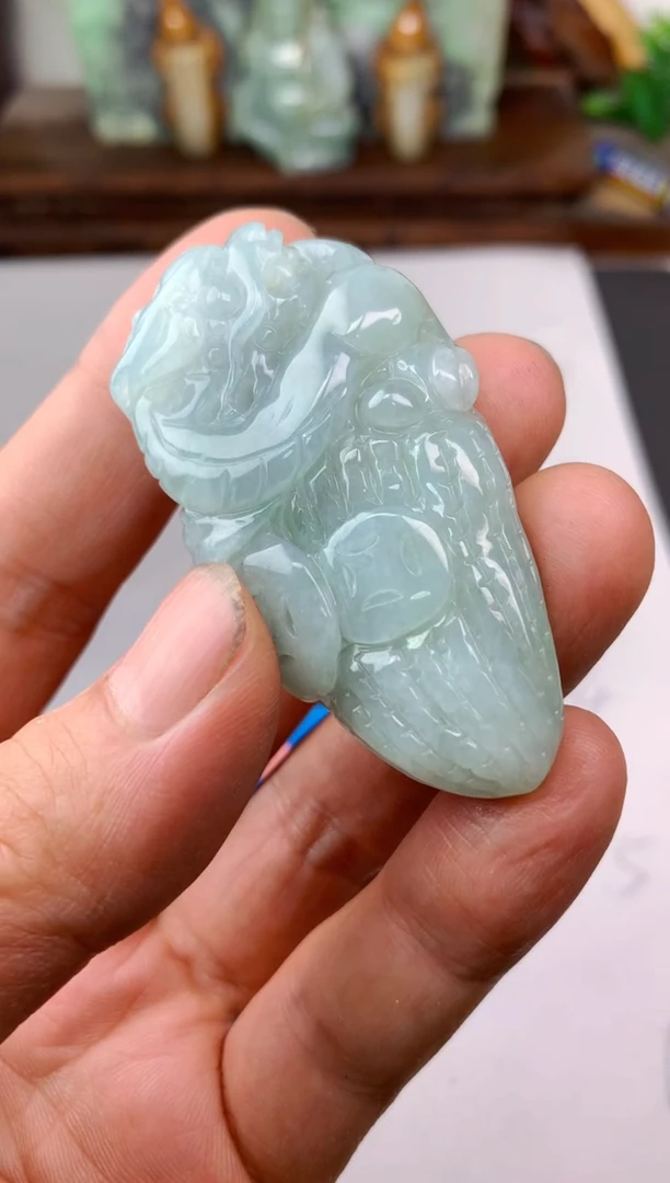 颈饰未镶嵌翡翠落*、挂件