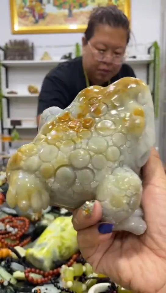 未镶嵌岫玉摆件