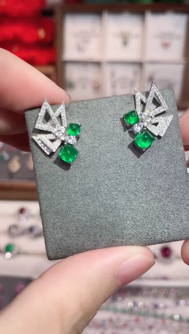 18K金镶嵌耳饰祖母绿1.39ct/天然宝石/七天无理由