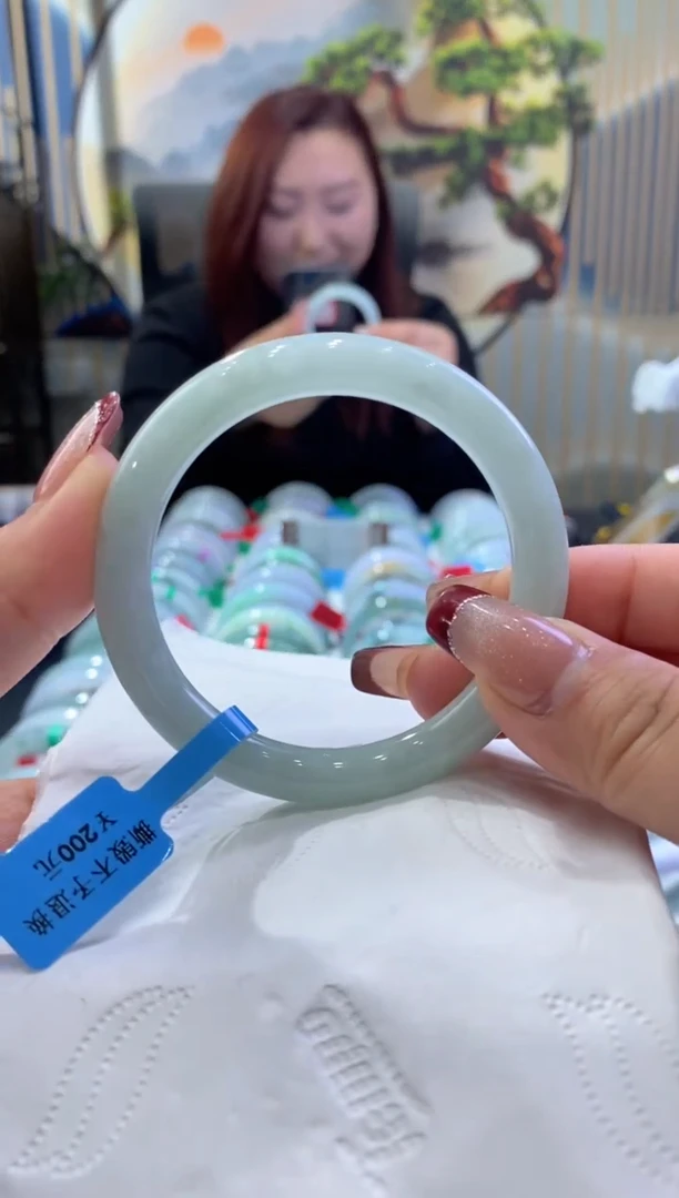 【闪购商品】翡翠手镯未镶嵌00006430