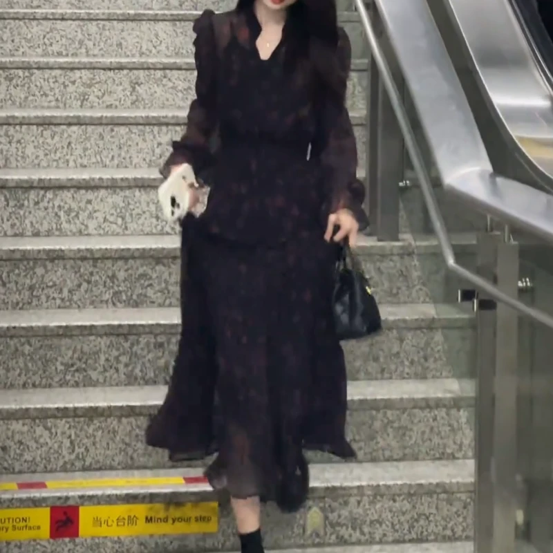 早秋大码胖mm遮肉肉高级优雅碎花长袖收腰显瘦A字长裙法式连衣裙