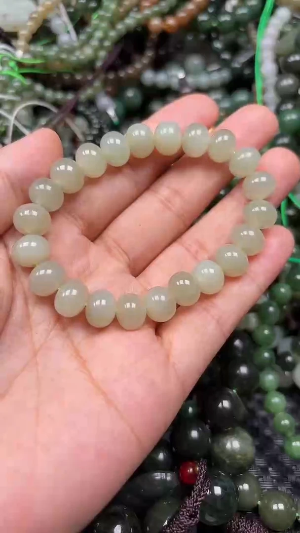 和田玉未镶嵌颈饰1