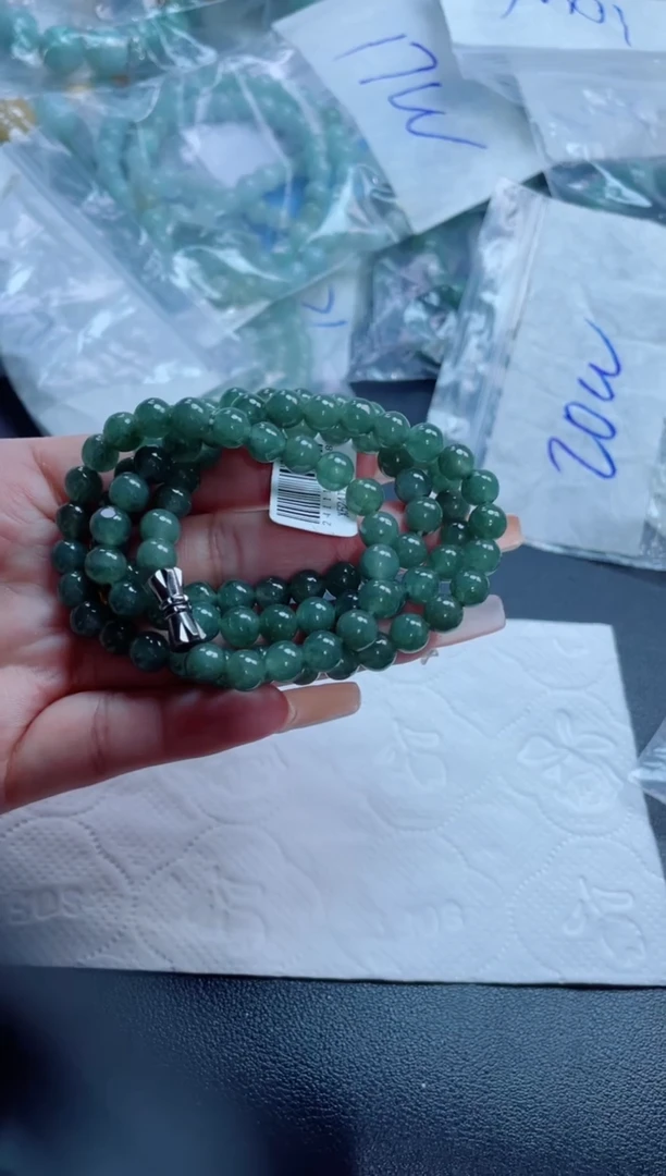 定制翡翠未镶嵌珠串