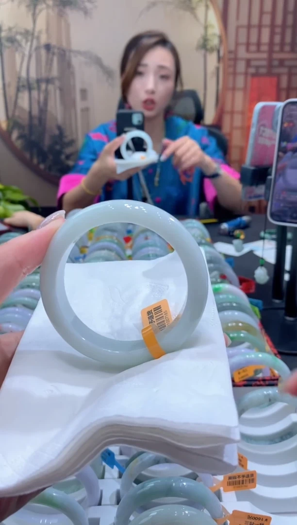 未镶嵌手镯翡翠000025925