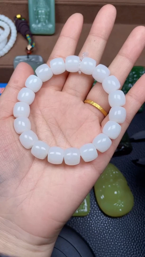 颈饰未镶嵌和田玉F171