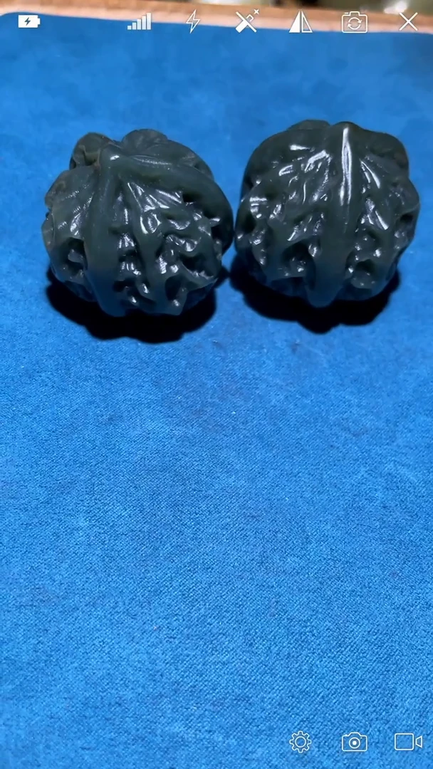 和田玉未镶嵌把件BH1297青玉三棱核桃 一对