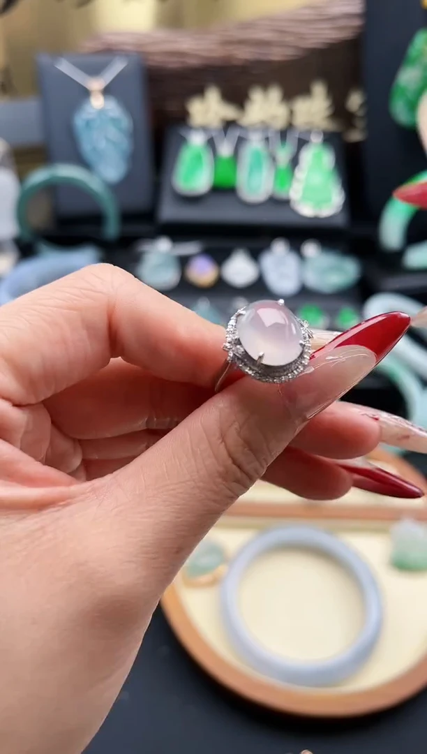 【闪购商品】翡翠戒指18K金镶嵌翡翠戒指