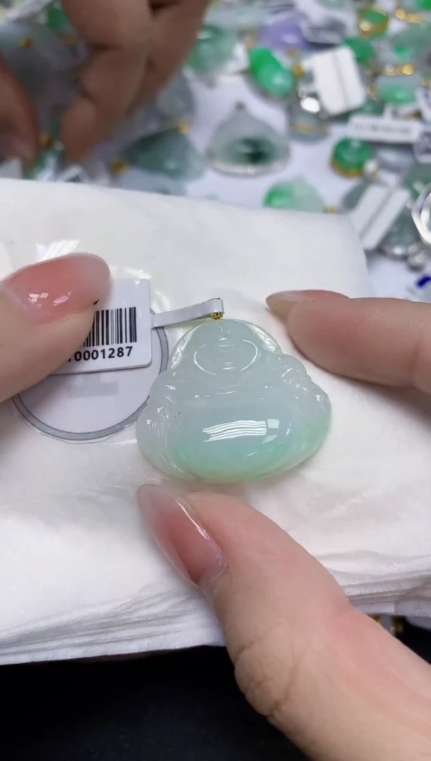 颈饰18K金镶嵌翡翠天然缅甸翡翠A货百元以上9元证书费自理