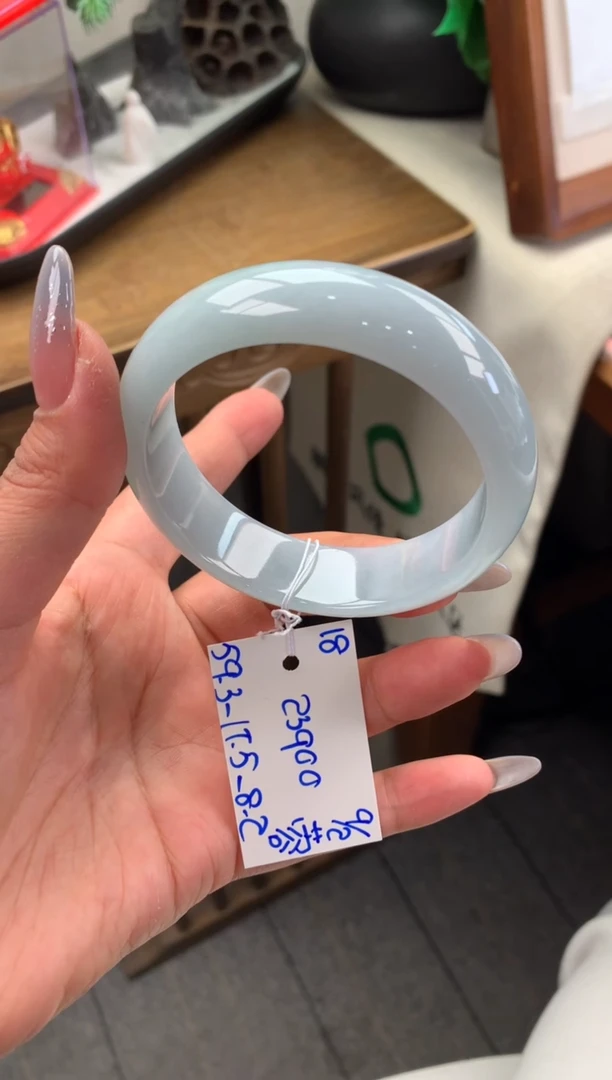 【闪购商品】翡翠手镯未镶嵌玉手镯