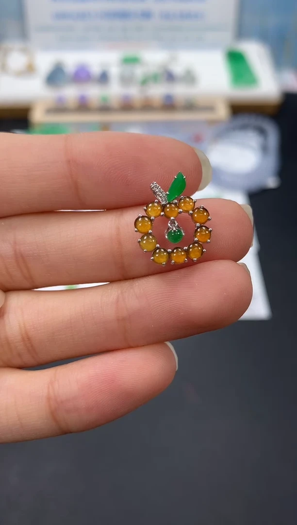 翡翠18K金镶嵌颈饰模式推广期48小时鉴赏期