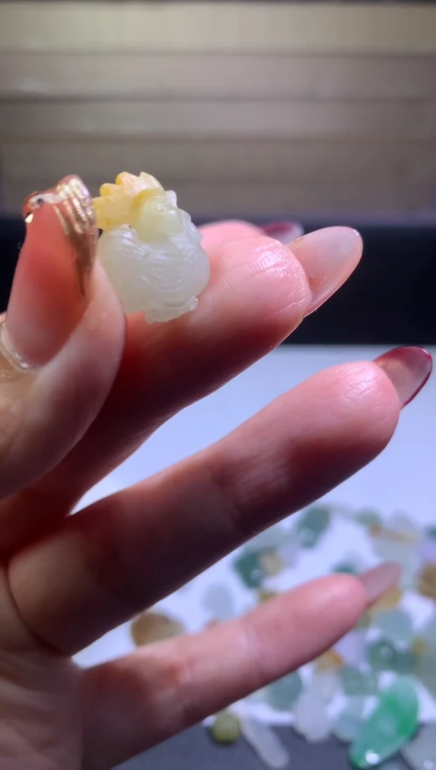 【闪购商品】定制翡翠未镶嵌毛货