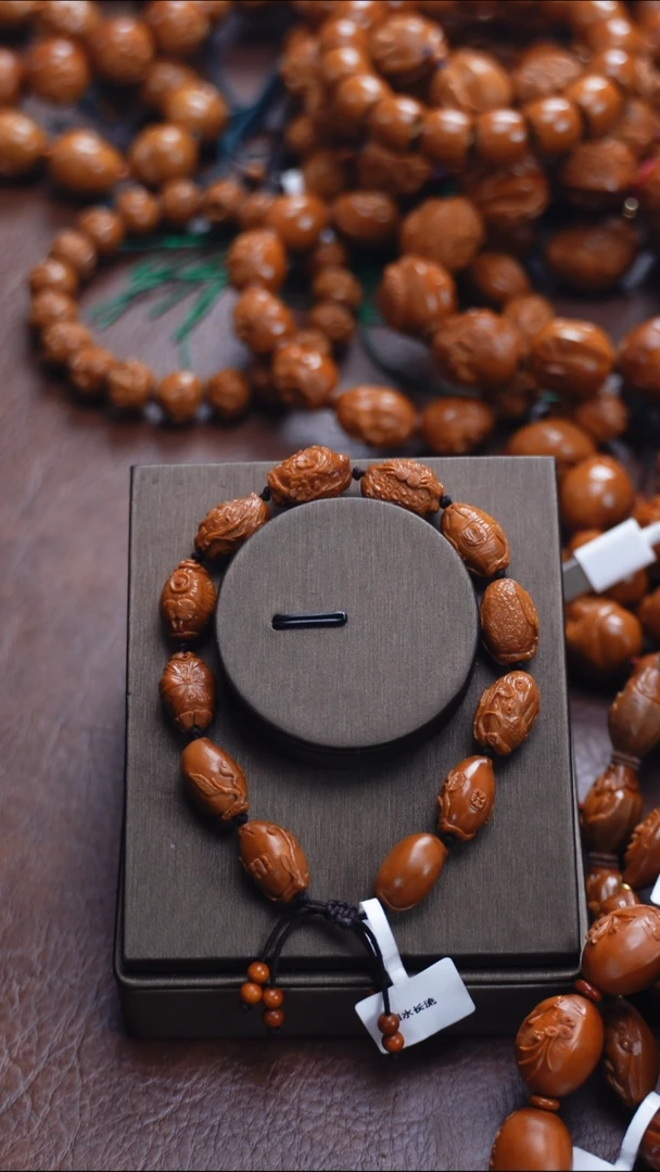 手串橄榄核温****虎苏工橄榄核