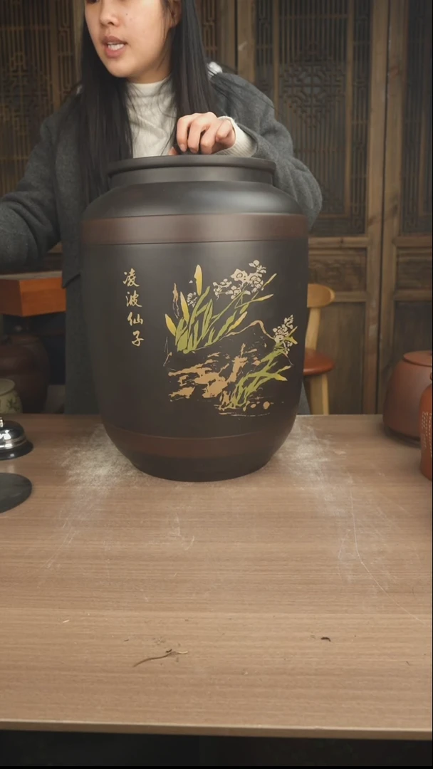 云南建水紫陶茶缸