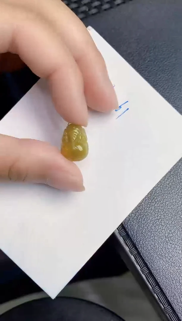 翡翠未镶嵌颈饰000000000