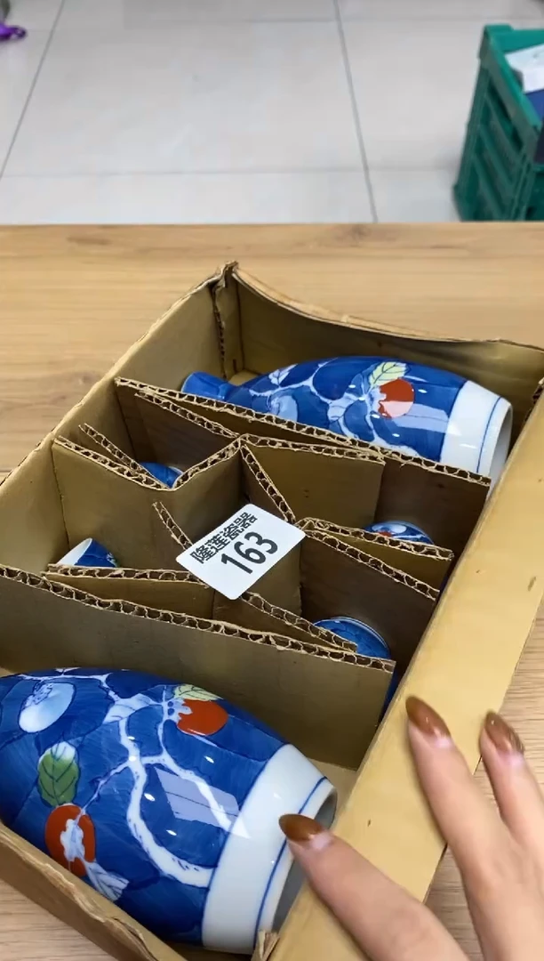 瓷片s****i隆莲瓷器欢迎大家