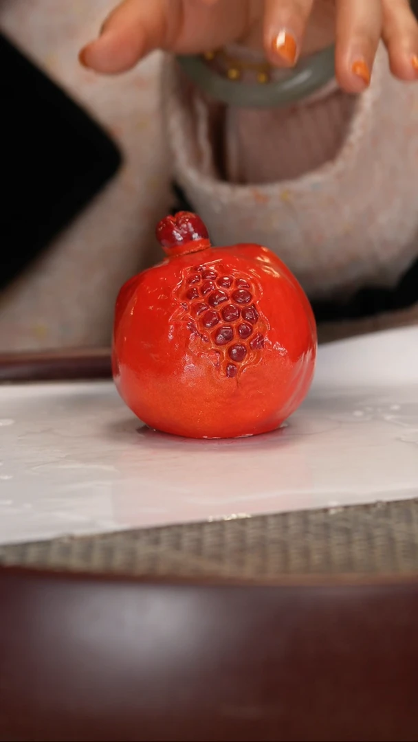 【闪购商品】紫砂茶宠变色石榴