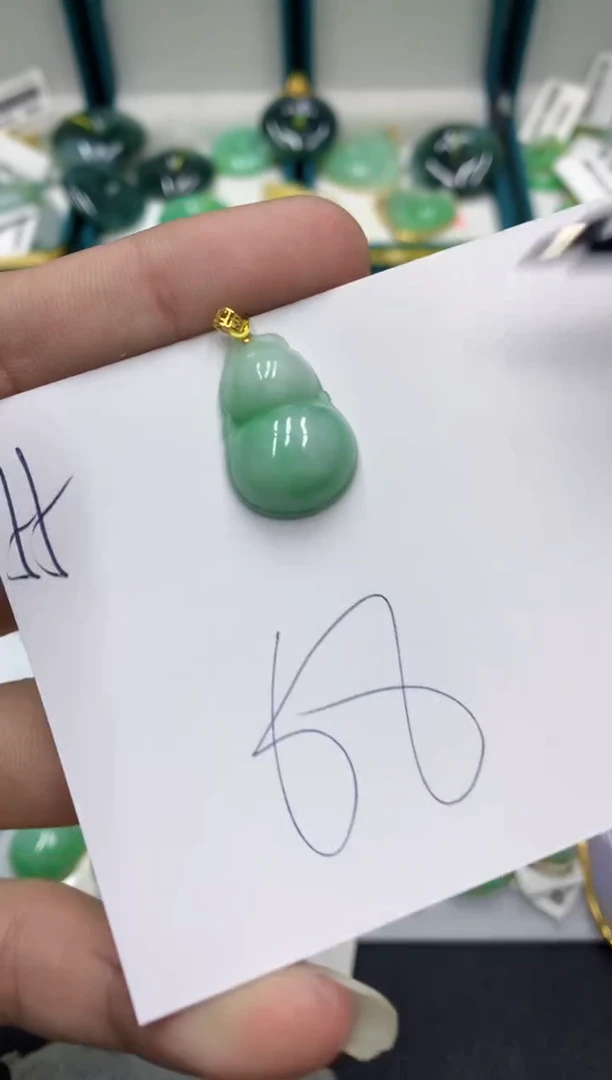 【闪购商品】翡翠颈饰18K金镶嵌翡翠