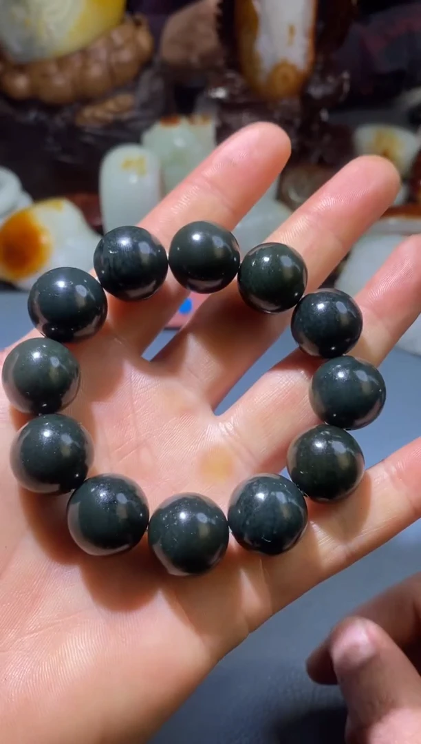 未镶嵌手串和田玉大****尽和田玉