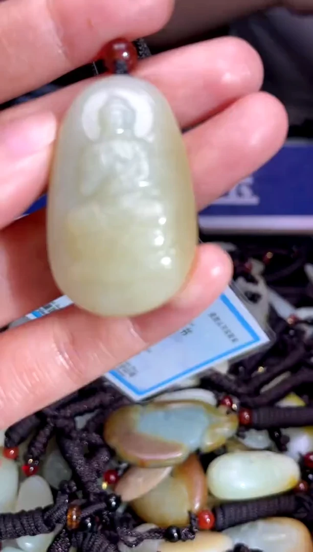 和田玉未镶嵌挂件1