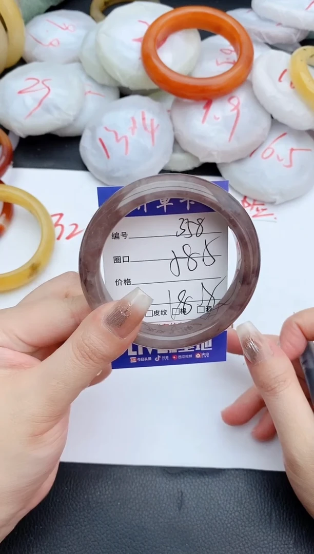 石英质玉手镯未镶嵌358+57/58/59