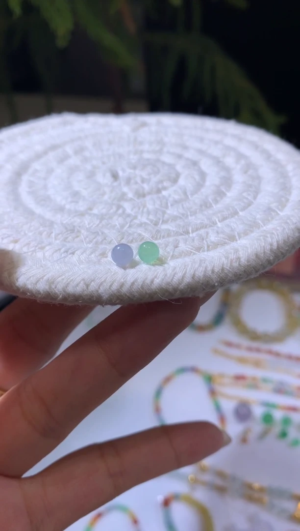 未镶嵌定制翡翠米*鼠4.6卡珠子2个268