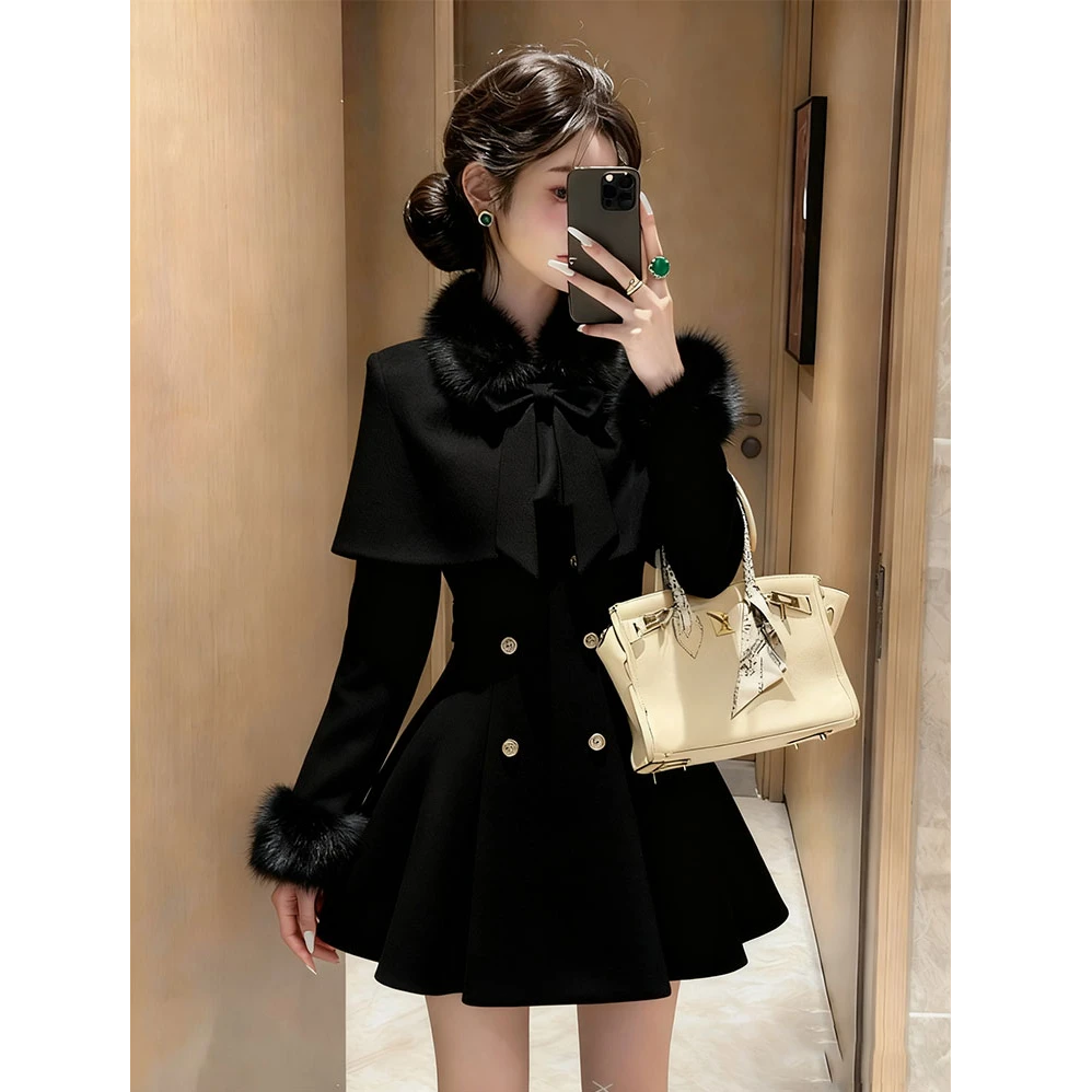 初冬甜美千金小姐小香风黑色披肩斗篷外套收腰连衣裙气质两件套裙