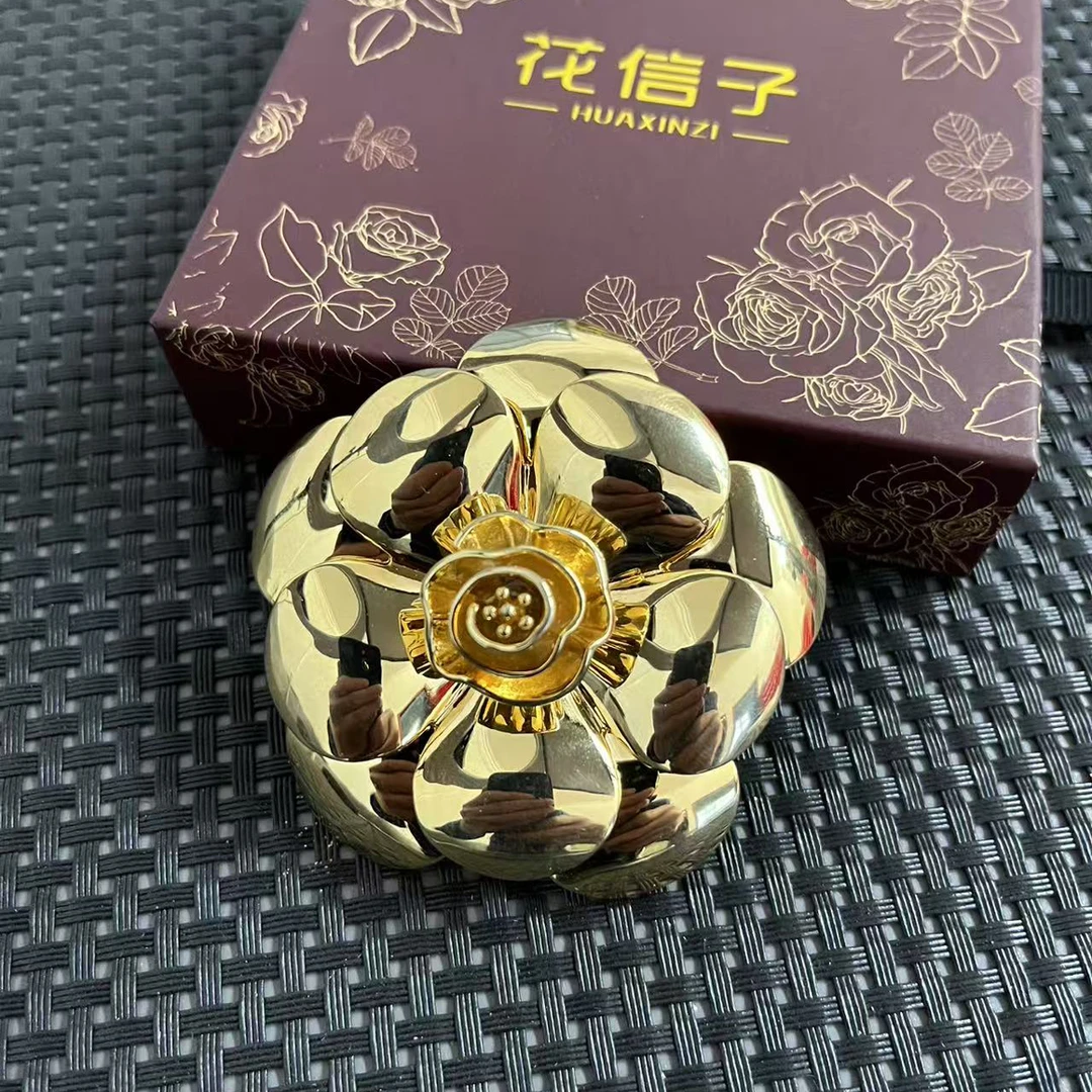 花信子 铜胸针 9139 金色花瓣 超厚镀18K镜面光小香风素款胸花