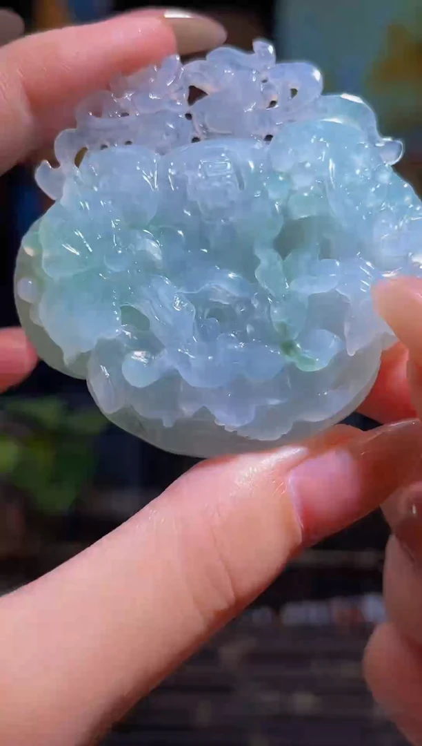 翡翠未镶嵌颈饰MFC061077