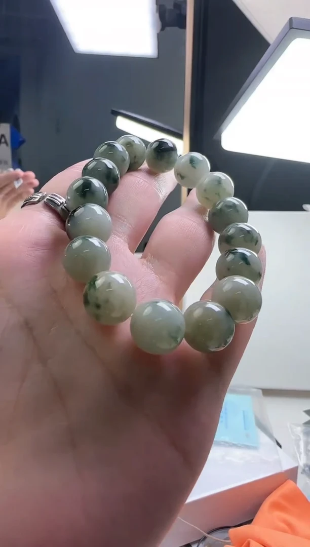 【闪购商品】翡翠手串未镶嵌翡翠手串35