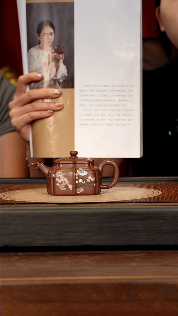 宜兴紫砂YF 紫泥 筋纹德钟