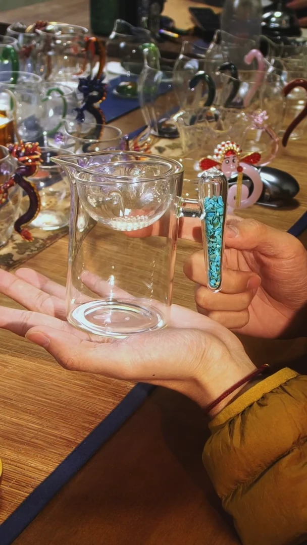 【闪购商品】绿松石半月公杯晶焱金标