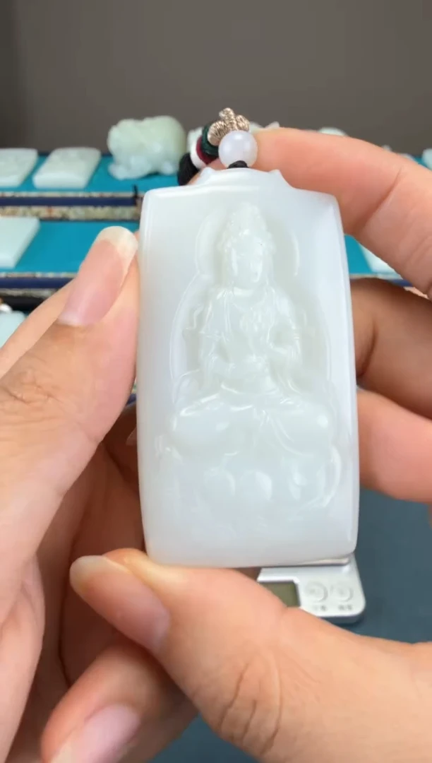 颈饰未镶嵌和田玉1