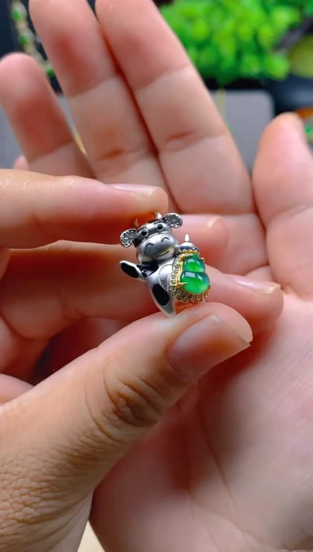 吊坠(不含链)银S925镶嵌翡翠小牛