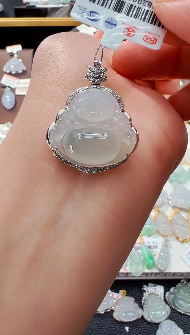 【闪购商品】翡翠吊坠(不含链)18K金镶嵌佛公吊坠97A