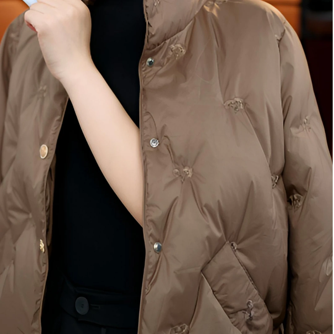 2025杭州原版正品保暖气质减龄修身羽绒服ZF-E6153