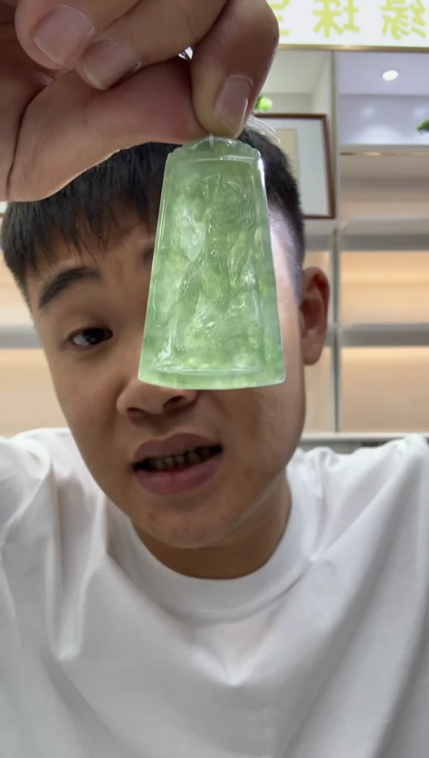 颈饰未镶嵌翡翠天然翡翠A货孤品一件