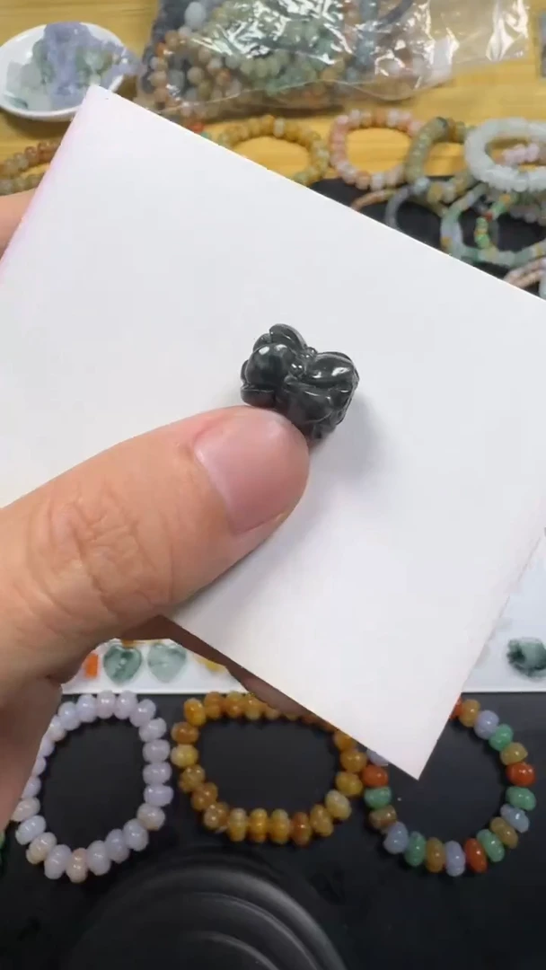 翡翠未镶嵌颈饰【闪购商品】 天然翡翠