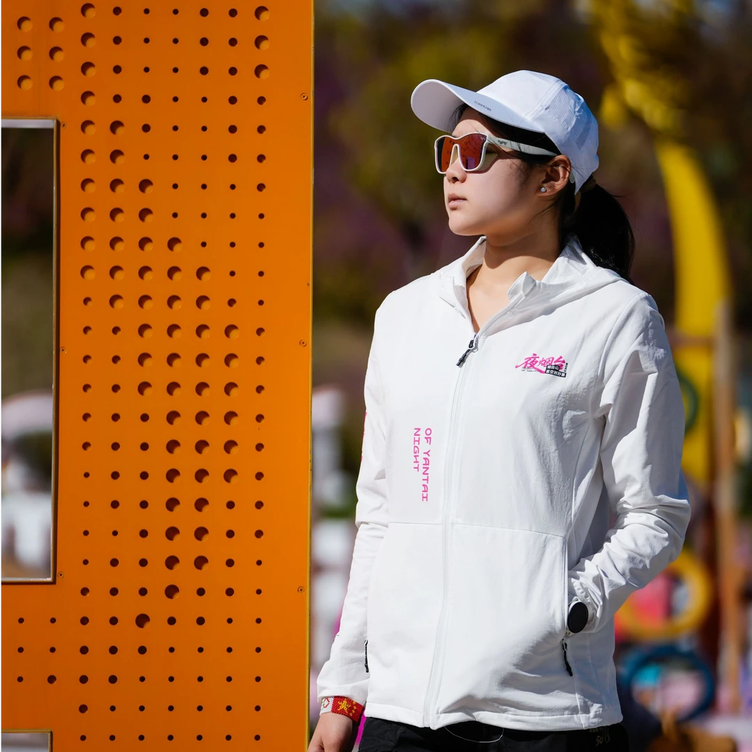 防风外套常规款连帽秋冬外套男女通用户外保暖跑步