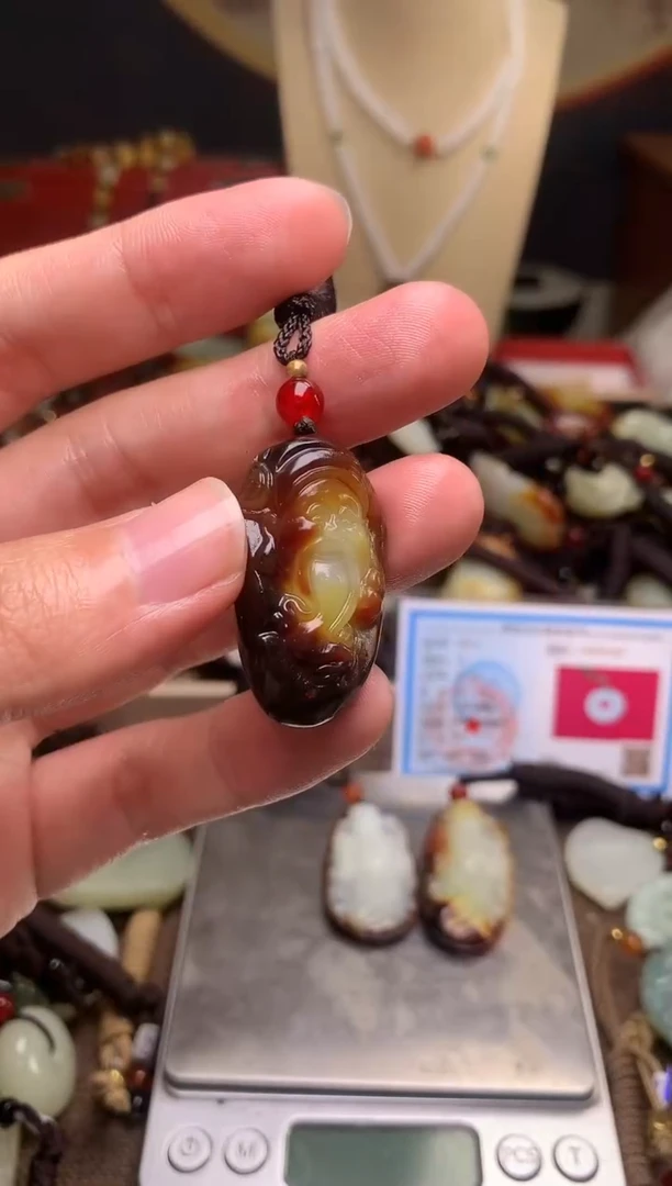 颈饰未镶嵌和田玉新疆料青海料清水和田玉吊坠