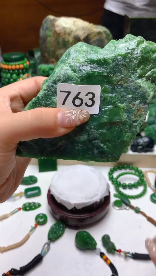 未镶嵌和田玉（碧玉）珠宝半成品1