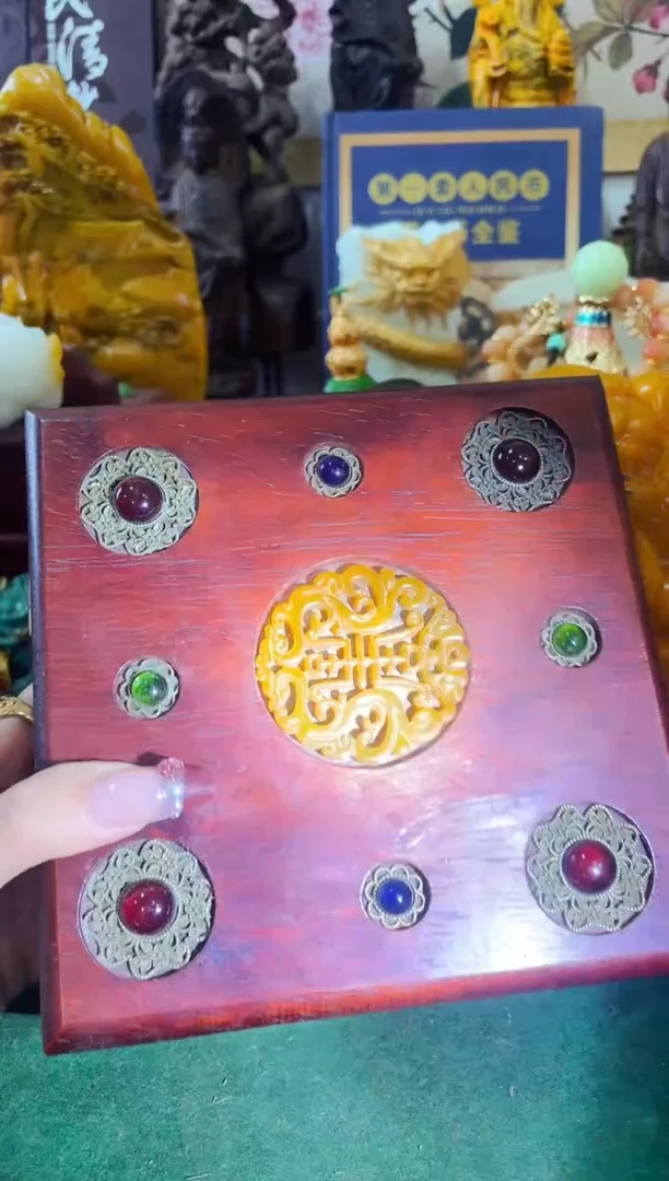 彩贝黄藏寳盒老板娘主播推荐推荐