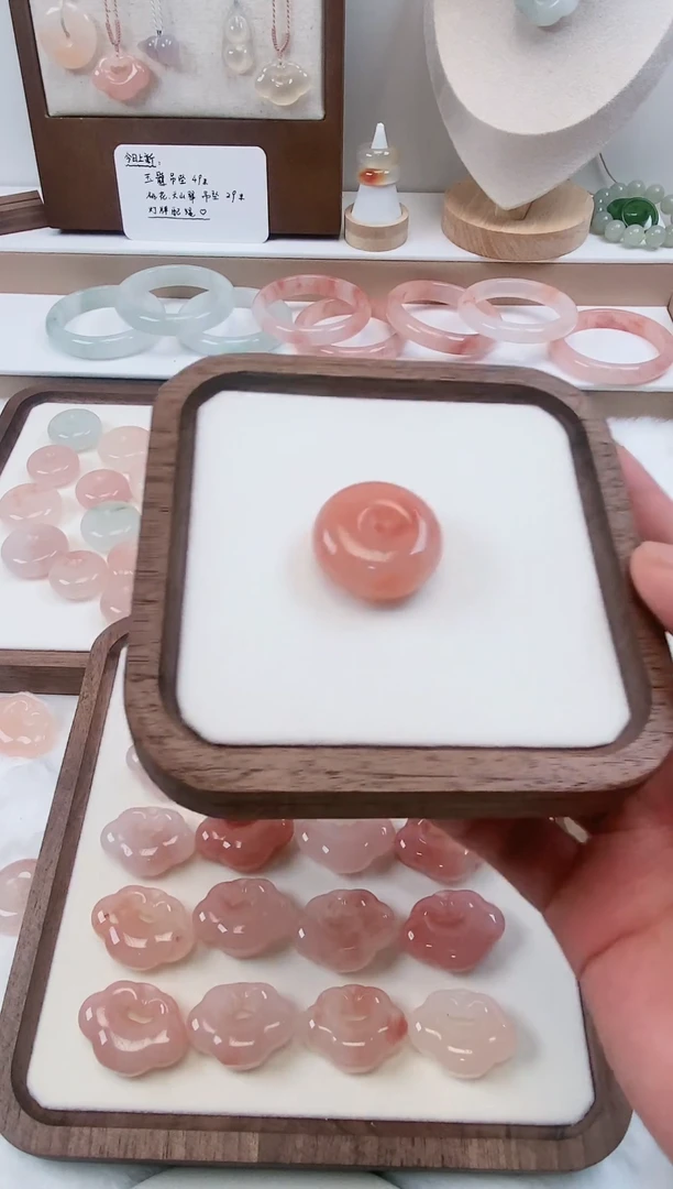 【闪购商品】石英质玉颈饰未镶嵌14