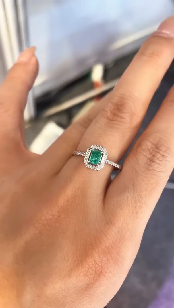 戒指18K金镶嵌祖母绿多样性发@@U8313