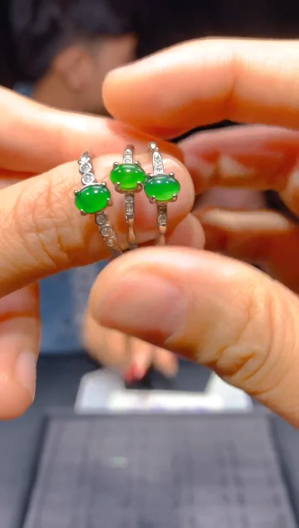 【闪购商品】定制翡翠未镶嵌5多样性发货（发其一）