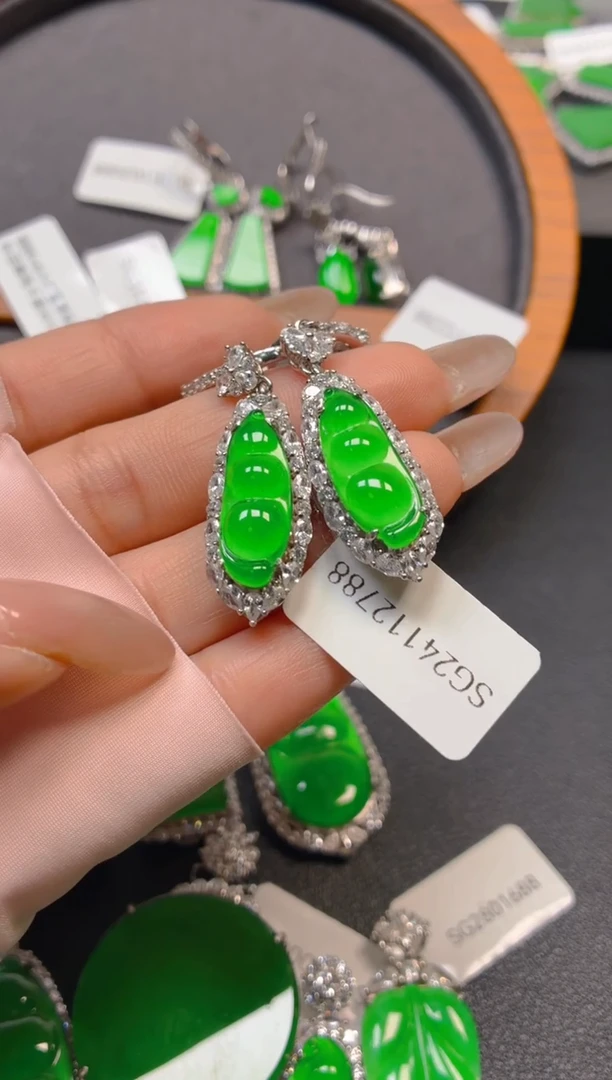 吊坠(不含链)银S925镶嵌翡翠1